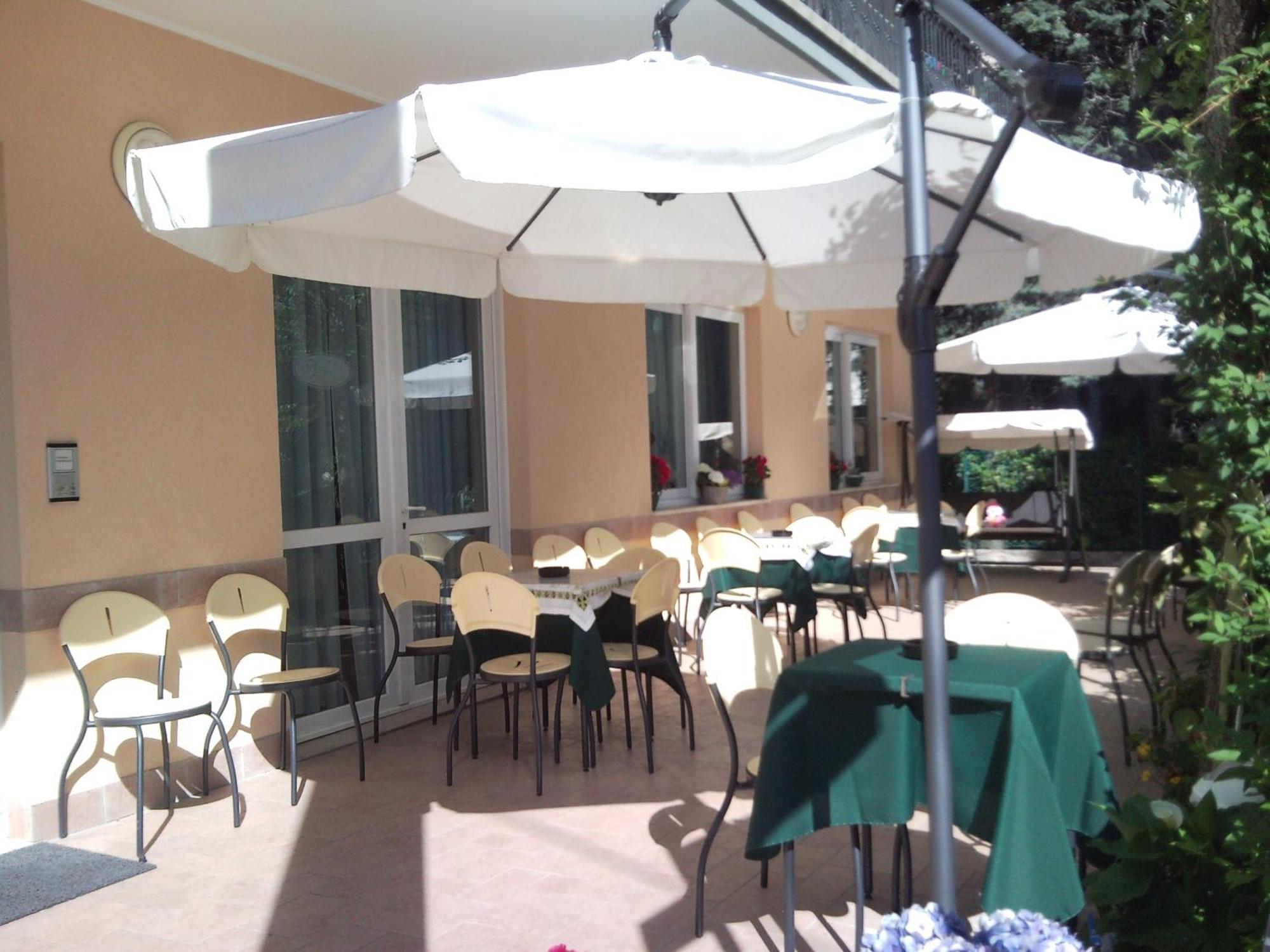 Hotel Trinidad Ρίμινι Εξωτερικό φωτογραφία