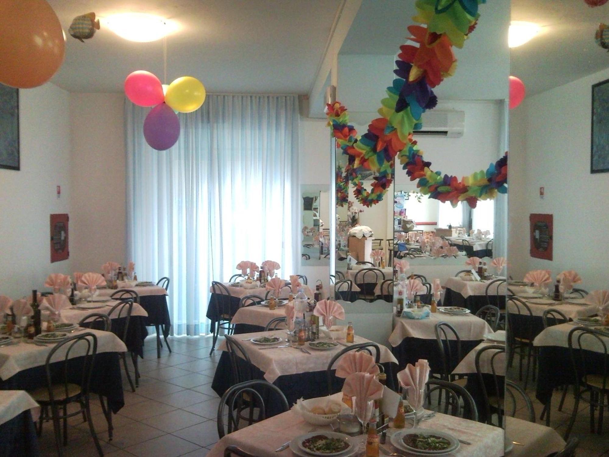 Hotel Trinidad Ρίμινι Εξωτερικό φωτογραφία