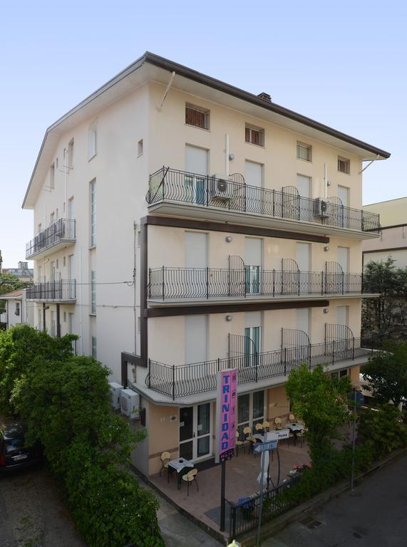 Hotel Trinidad Ρίμινι Εξωτερικό φωτογραφία